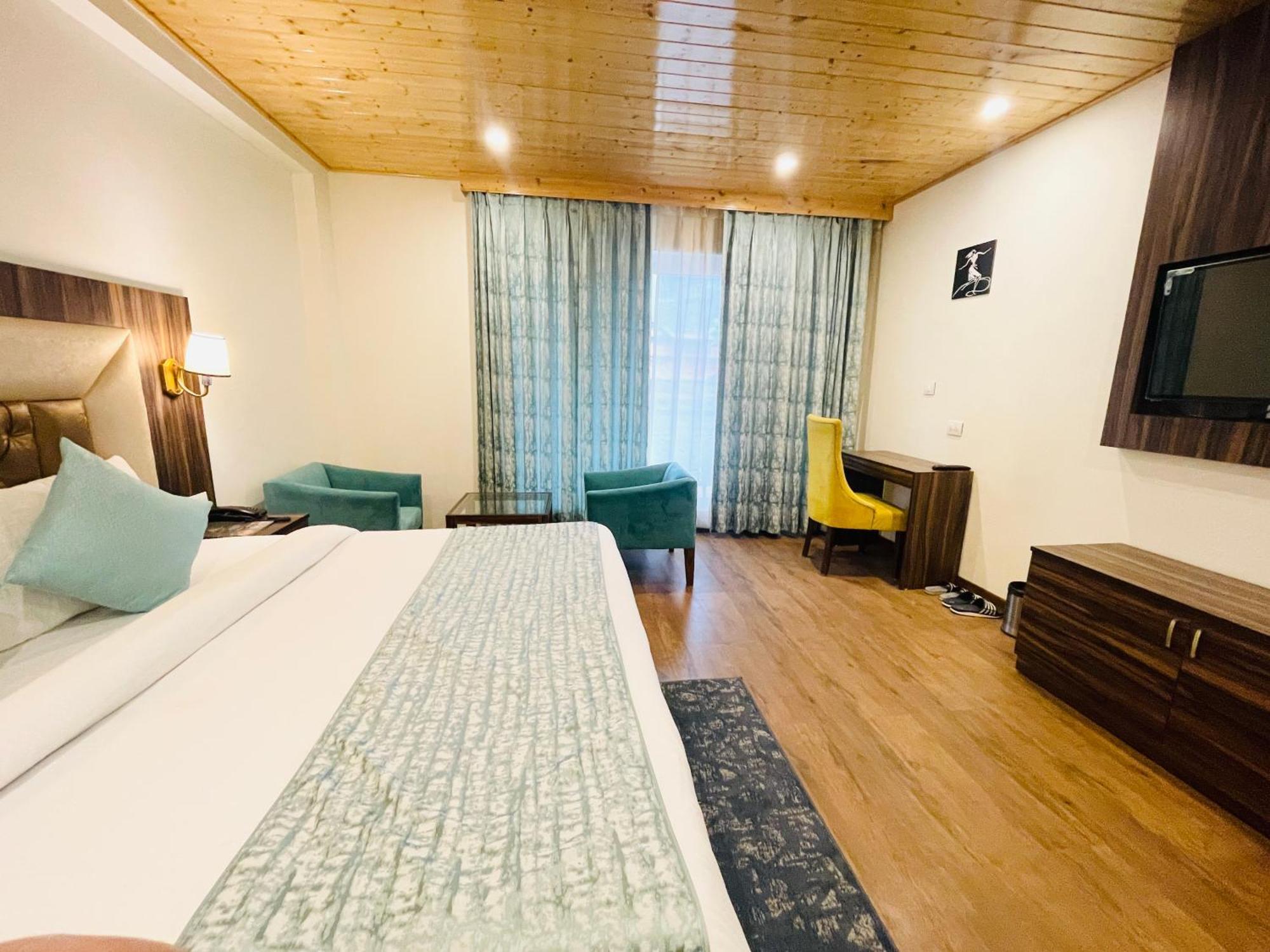 Simsa Heights Manali Hotel Ngoại thất bức ảnh